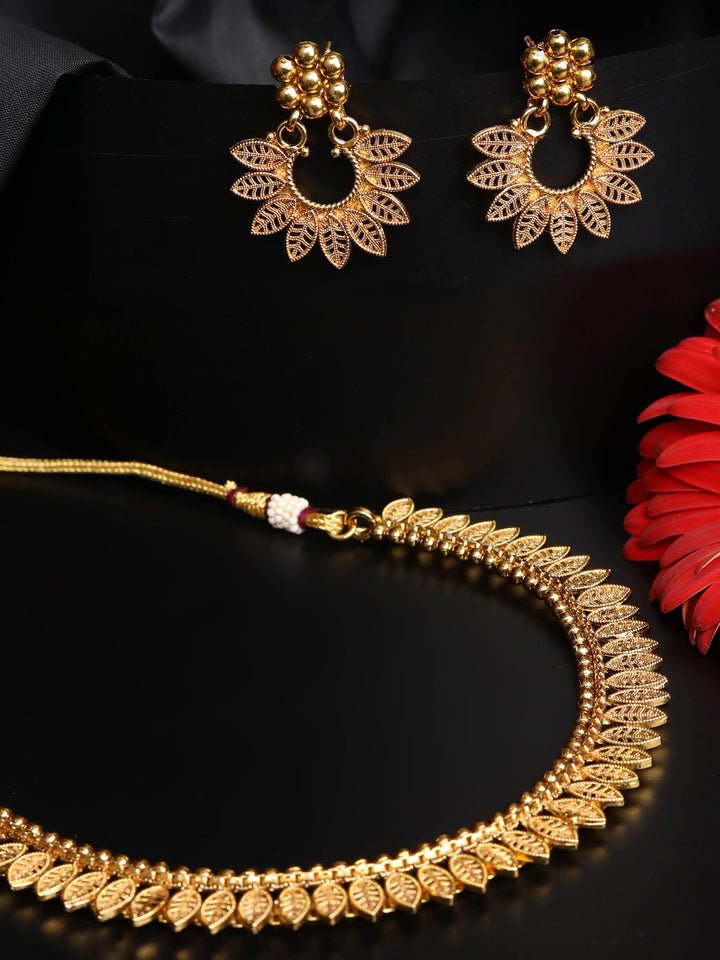 Gold Plated Leaf Patterned Jewellery Set
