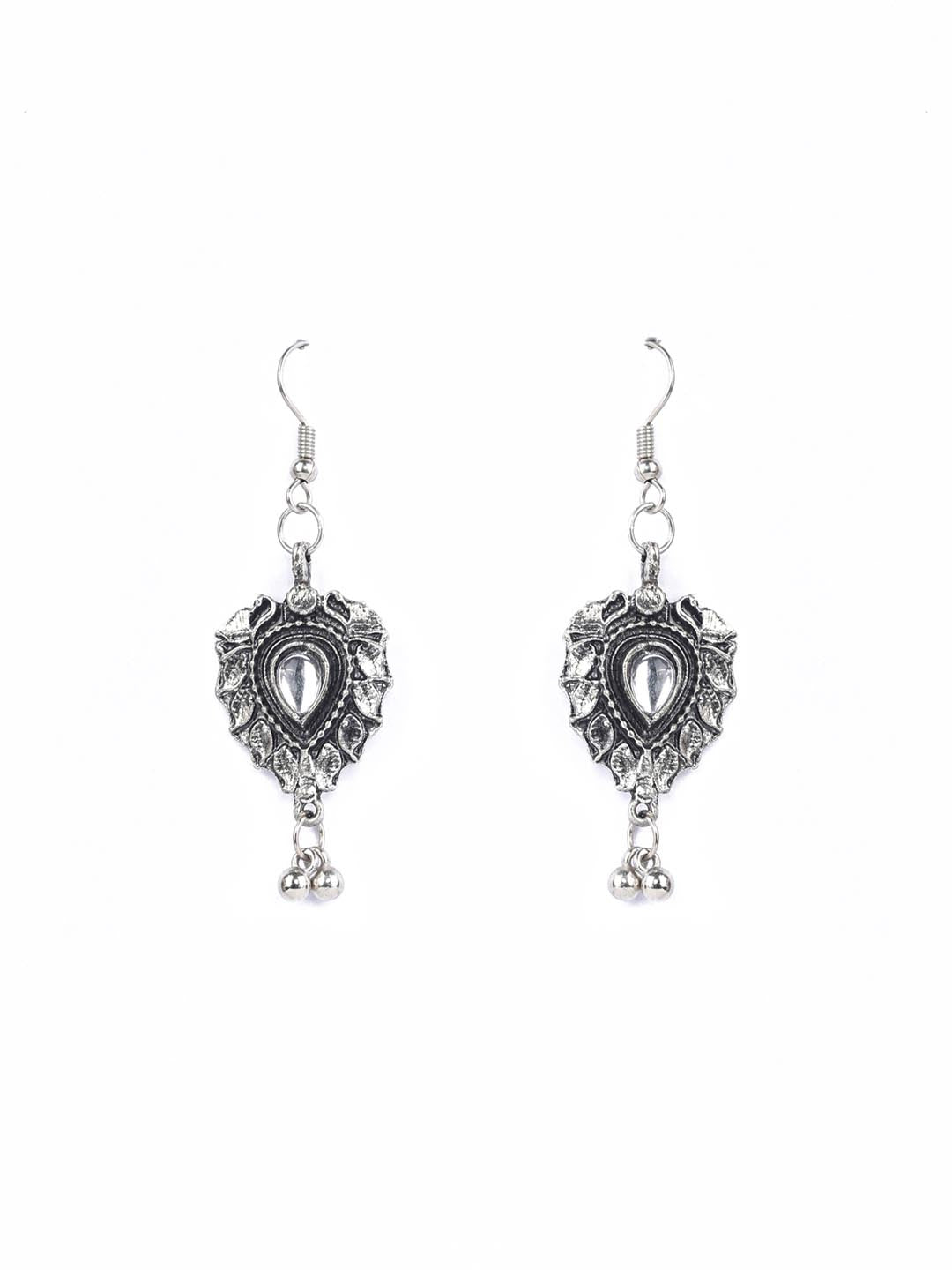 Kundan Stones Studded Silver Plated Jewellery Set