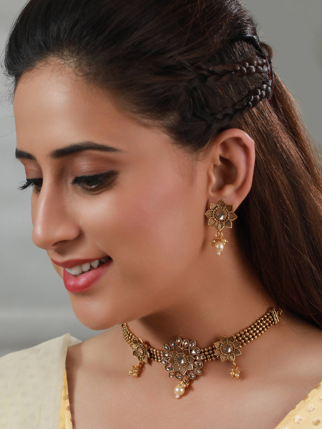 Priyaasi Floral Studded Pearl Gold Plated Choker Jewellery Set