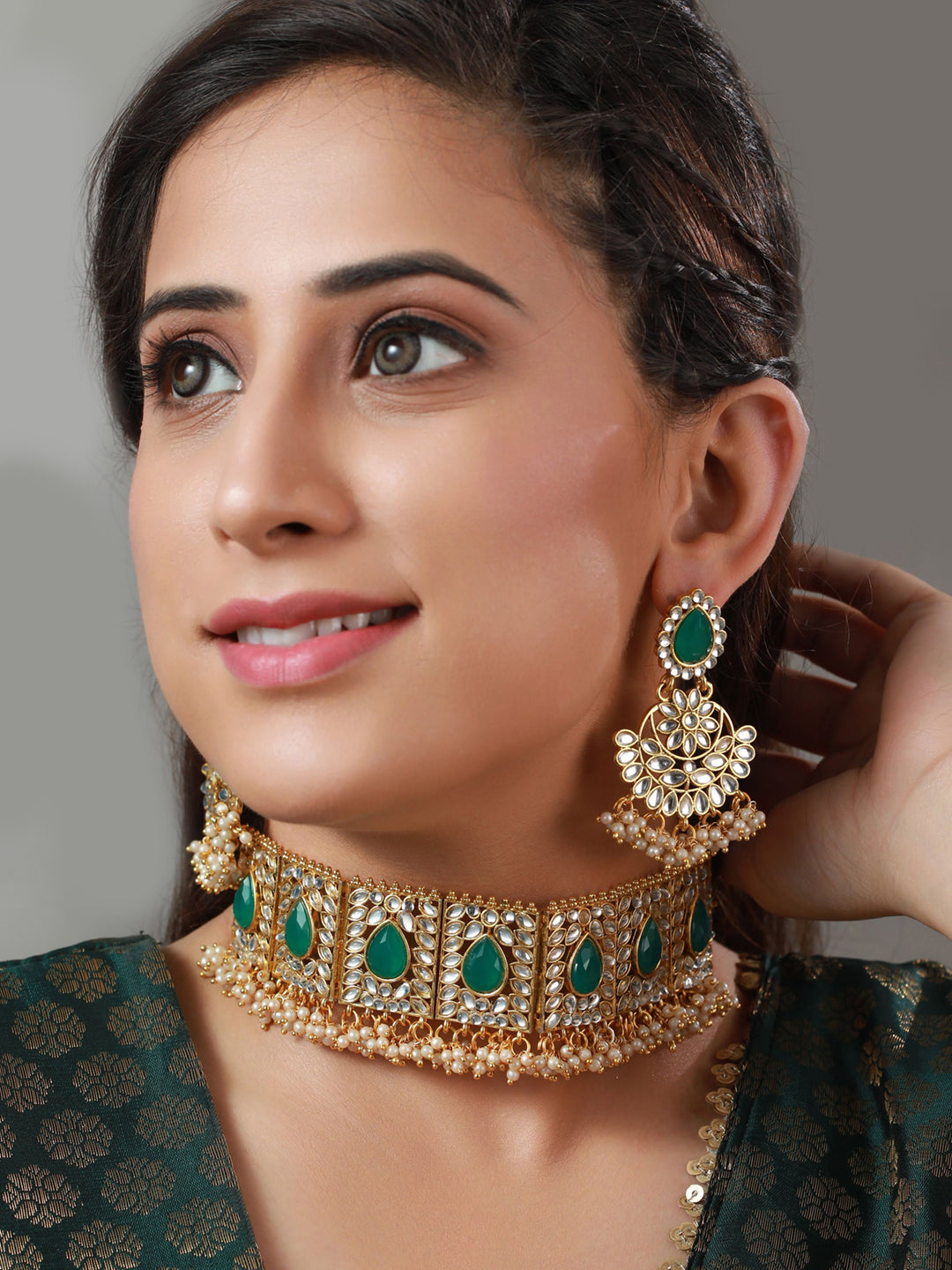 Priyaasi Green Kundan Floral Leaf Gold Plated Choker Jewellery Set
