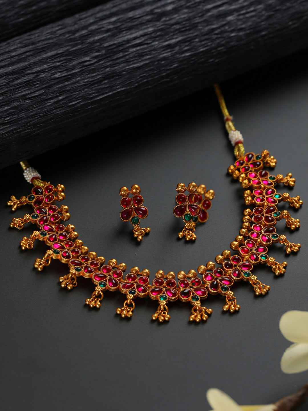 Priyaasi Traditional Studded Multicolor Gold-Plated Jewellery Set