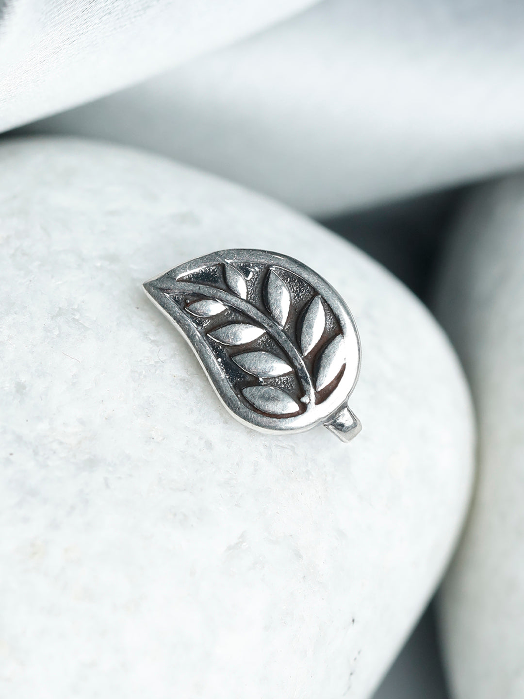 Oxidised Silver Large Leaf Nose Pin