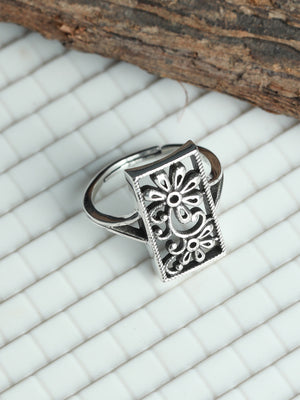 Trendy Tribe - Ethnic Square Flower Oxidised Silver Ring