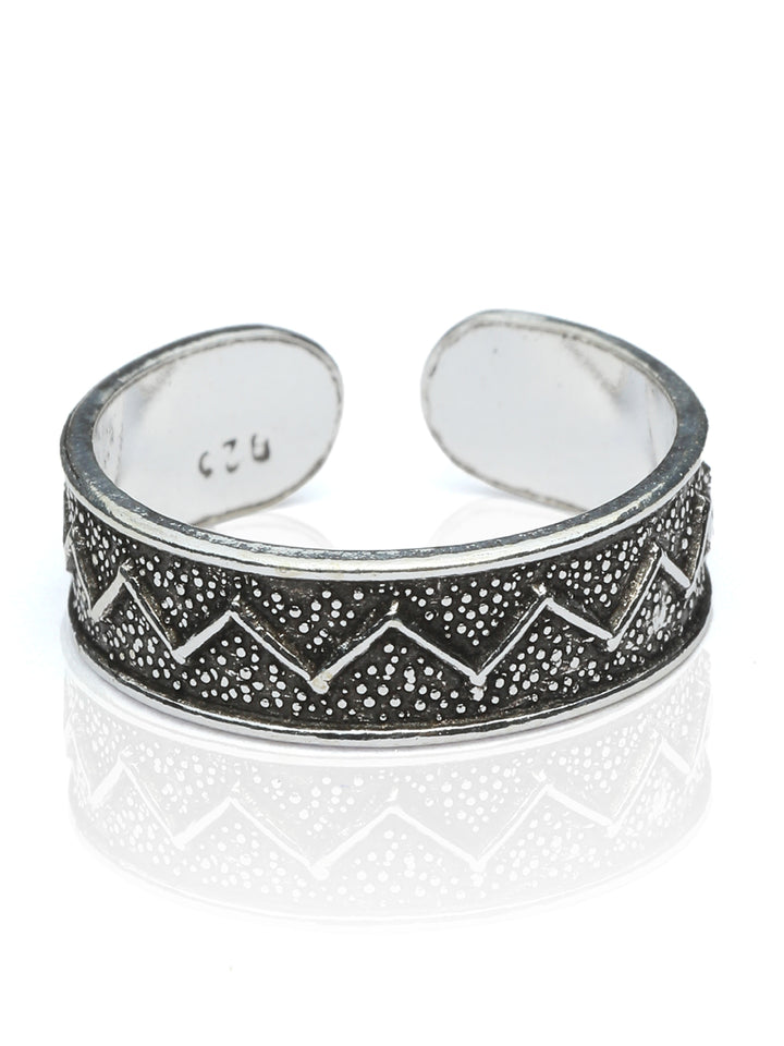 Patterned Oxidised Sterling Silver Toe Ring
